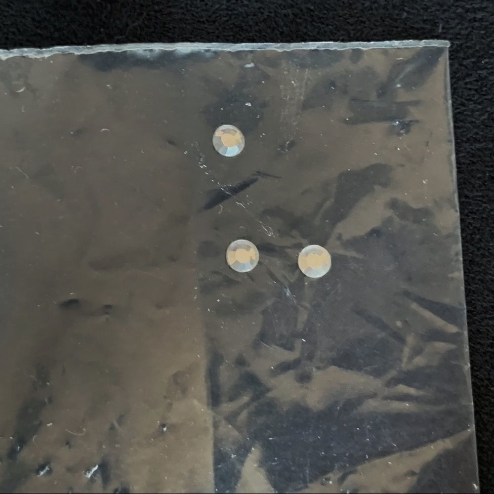 Silver shell shaped crystal evening mini bag - image 3